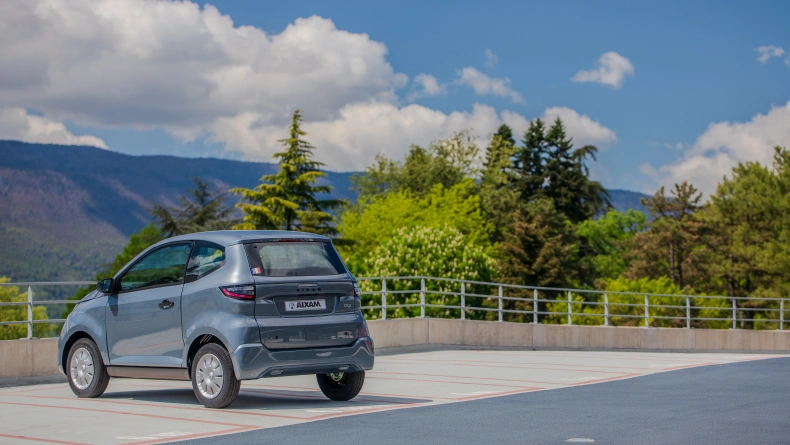 Brommobielen AIXAM City CITPAC_34AR_TIT_JPG.jpg