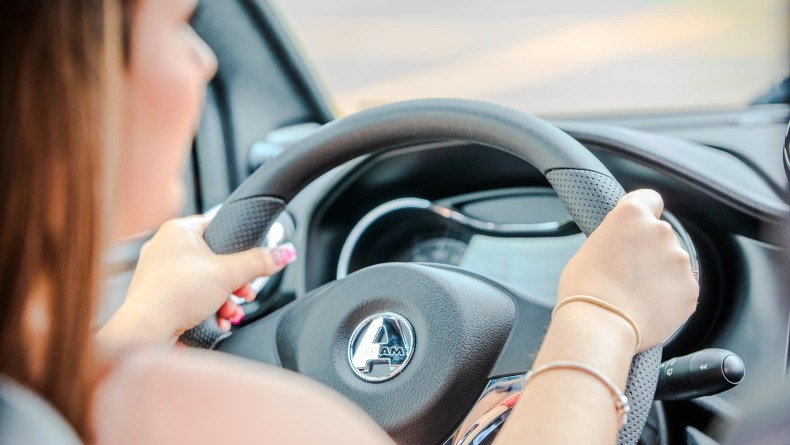 Brommobielen AIXAM Coup&eacute; CUTSPO_DETZ_BLC_JPG.jpg