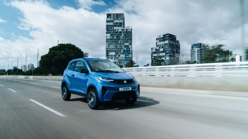 Brommobielen AIXAM Crossover aa Photo 2.jpg
