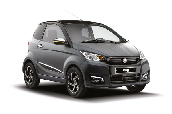 Brommobielen AIXAM City CITPRE_34AV_MAT_PNG_ombre.jpg