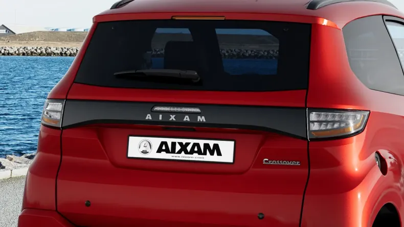 Brommobielen AIXAM Crossover CROPRE_RED_34AR_JPG.jpg