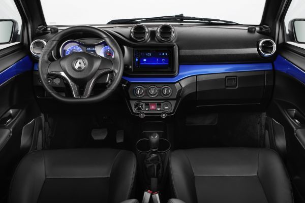 Brommobielen AIXAM e Coupé e Coupé GTI dashboard in kleur carrosserie, beschikbaar als optie